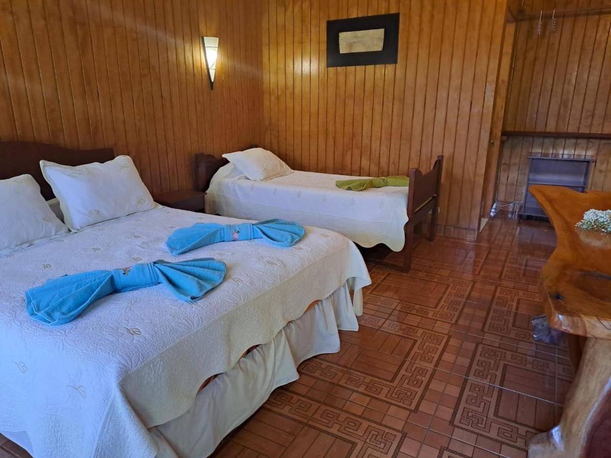 Hostal Avareipua Hanga Roa Ngoại thất bức ảnh