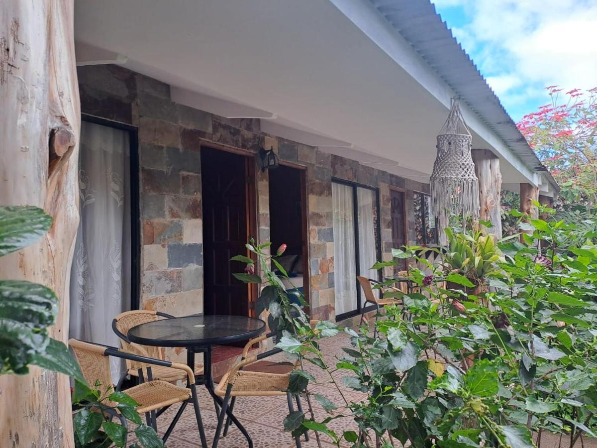 Hostal Avareipua Hanga Roa Ngoại thất bức ảnh