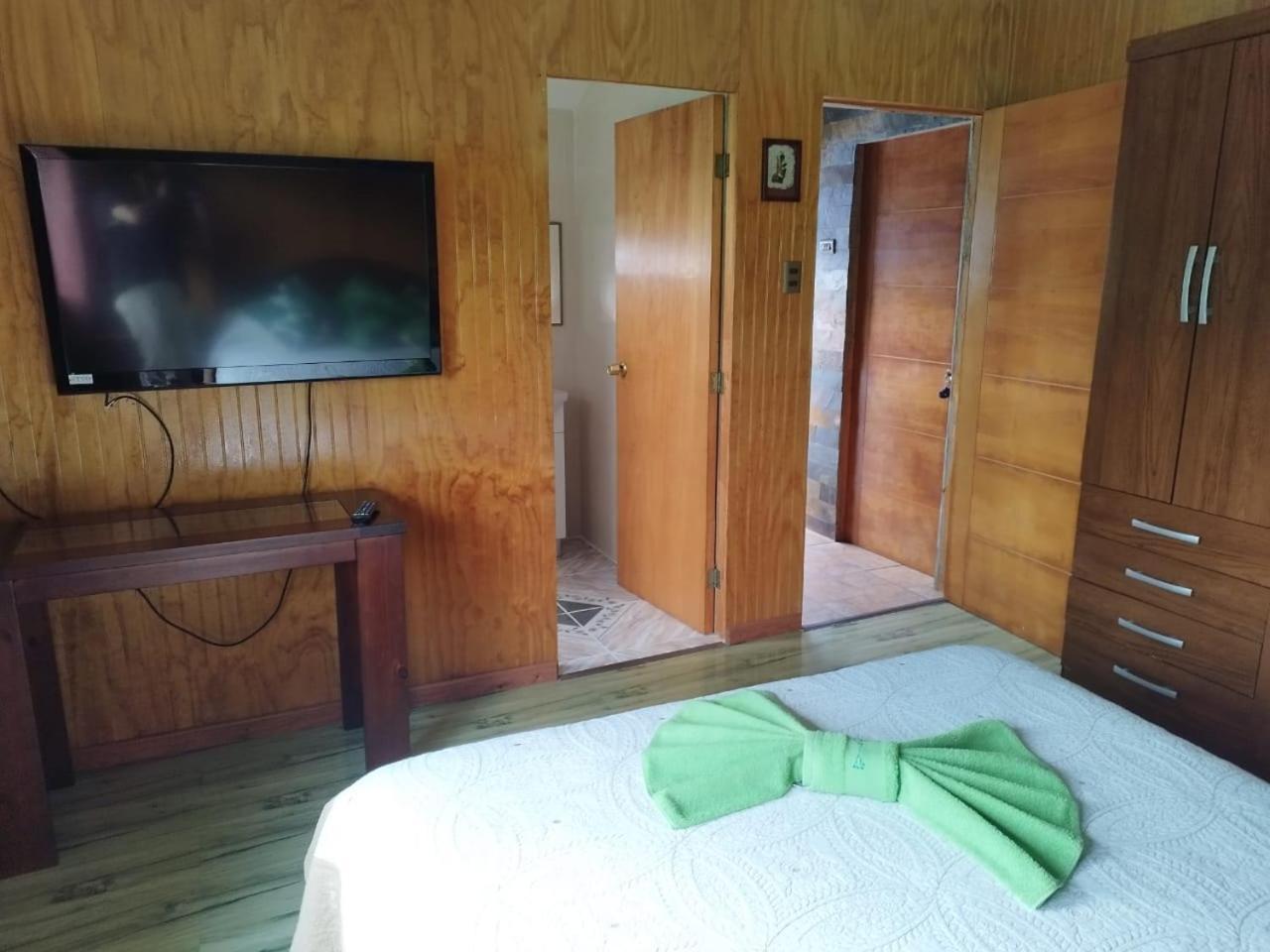 Hostal Avareipua Hanga Roa Ngoại thất bức ảnh