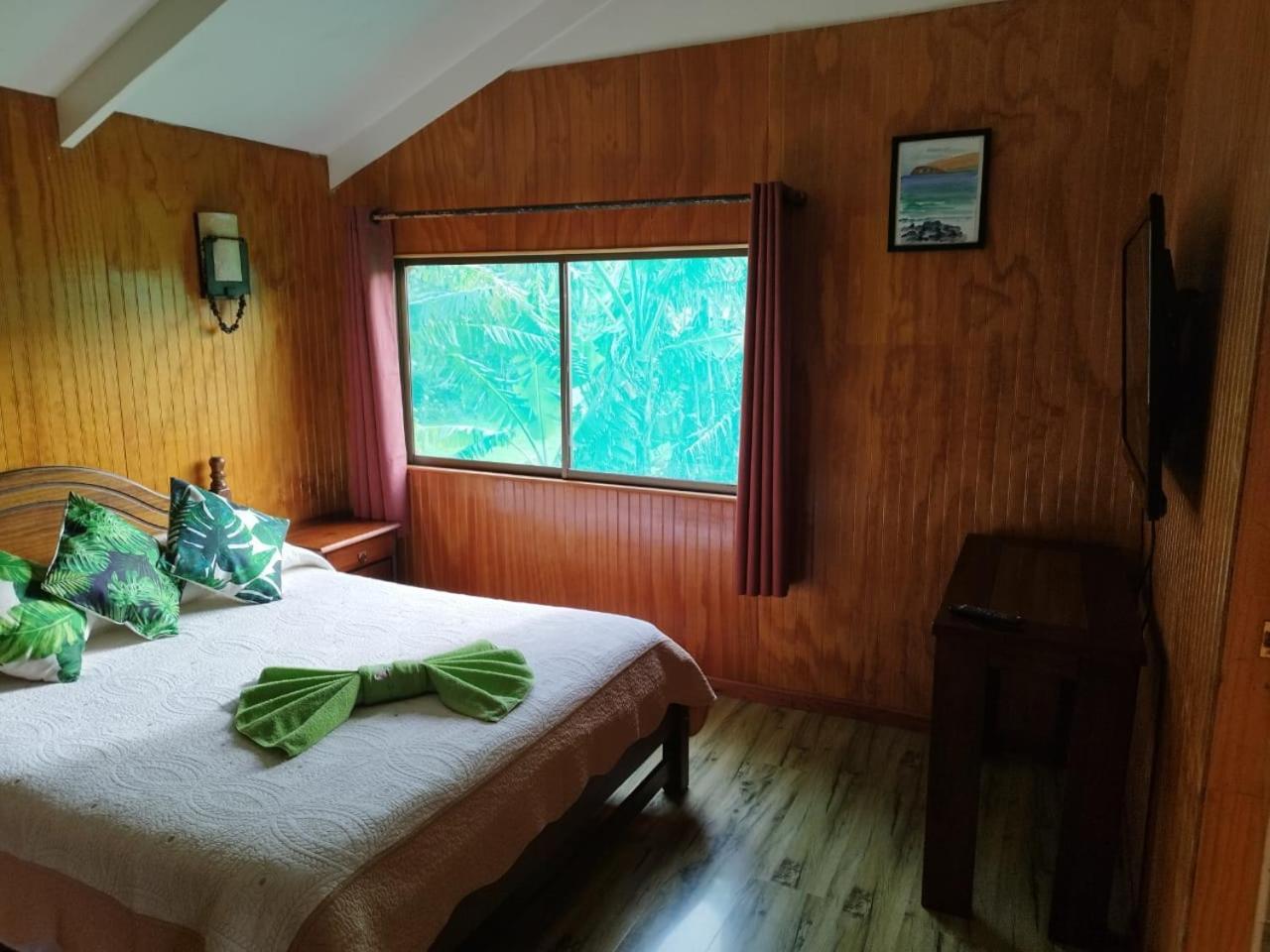 Hostal Avareipua Hanga Roa Ngoại thất bức ảnh
